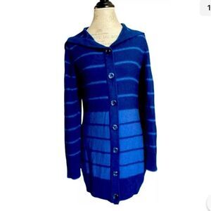 Mountain Hardwear Women's M 100% Wool Button Up Sweater Blue